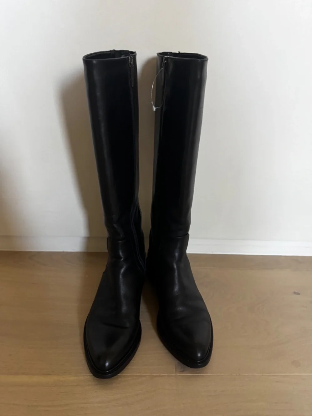 AQUAITALIA BLACK LEATHER RIDING BOOTS WOMENS SIZE 6